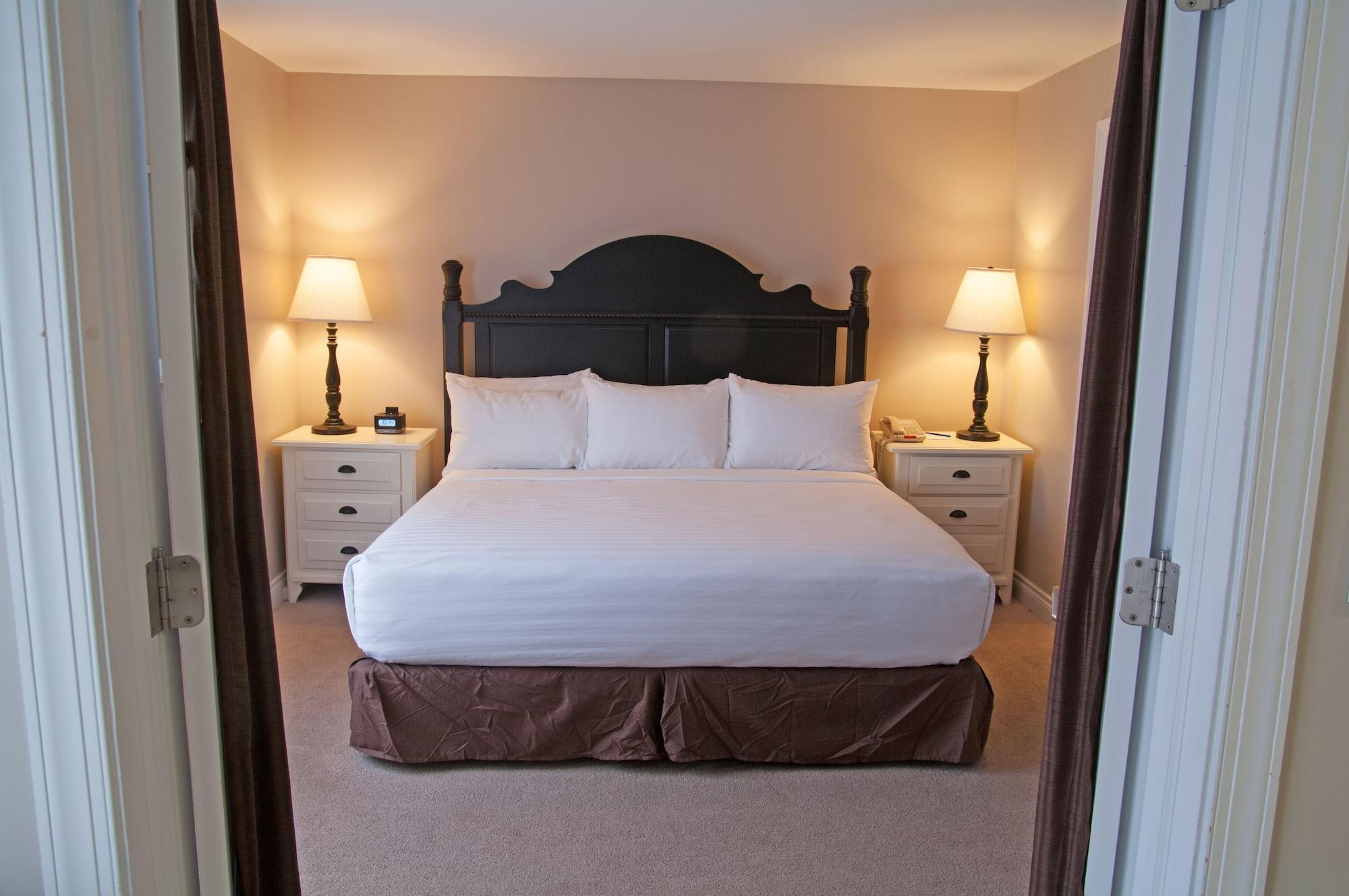 Charlevoix Inn & Suites Surestay Collection By Best Western Exteriör bild