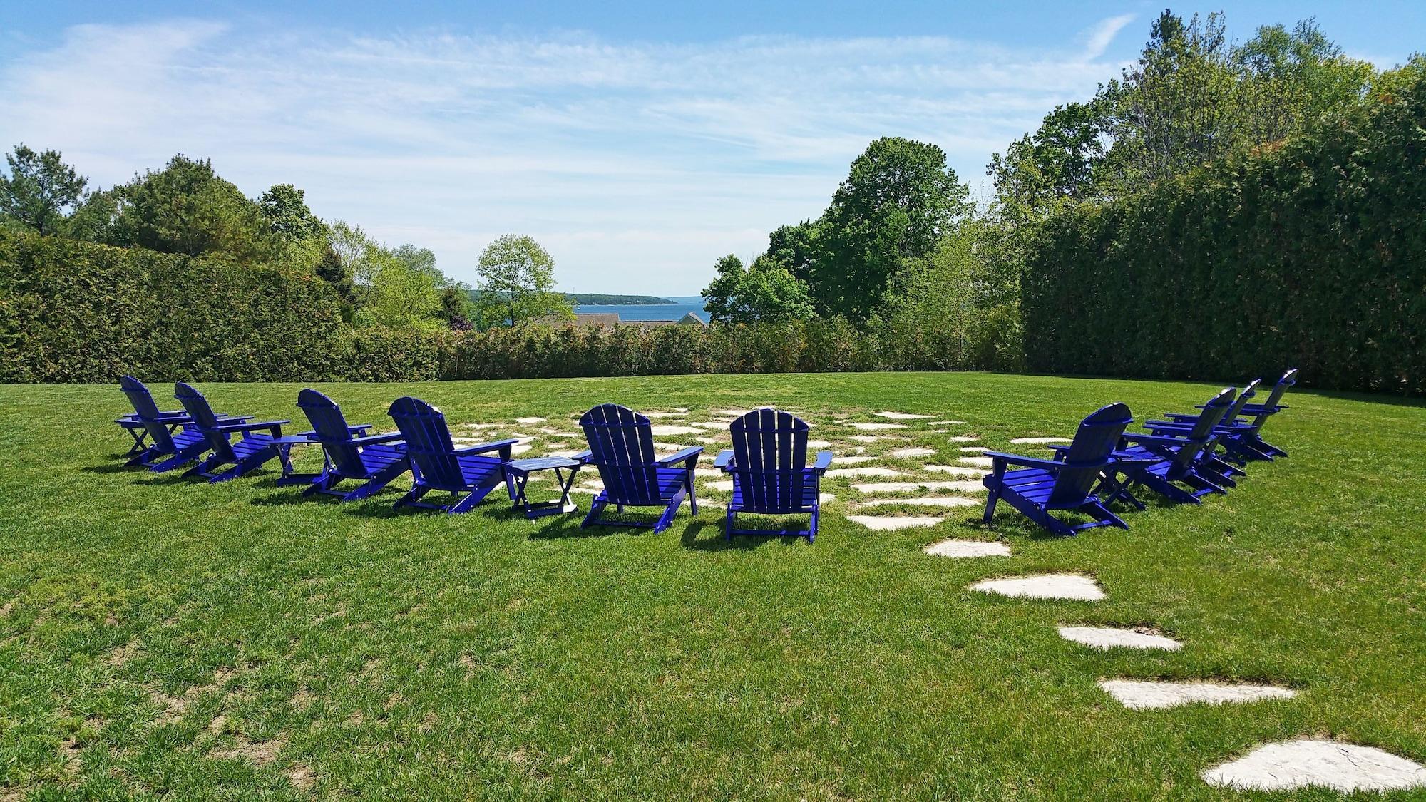 Charlevoix Inn & Suites Surestay Collection By Best Western Exteriör bild